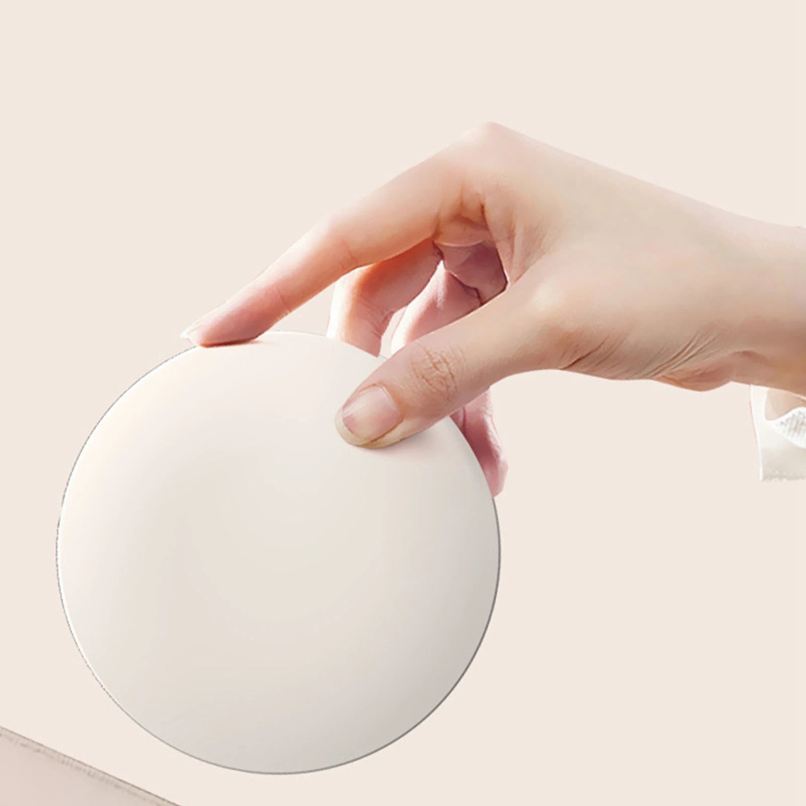 UV Mirror Sunscreen Testing Camera with Light & 2X Magnification 3.5-Inch Portable Travel Makeup Mirror with Adjustable Brightness & Rechargeable Battery